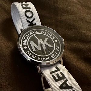 Michael Kors Women’s Watch Addyson MK2863